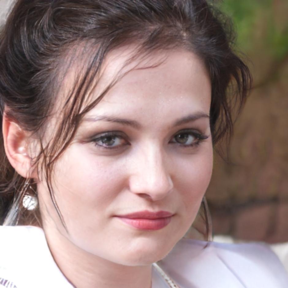 Instructor Siobhan Larkin headshot